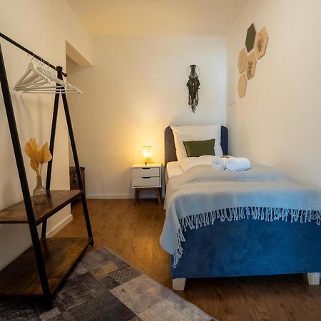 J & K Apartments Келхайм Екстериор снимка